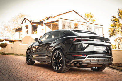 Lamborghini Urus Black
