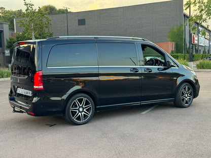 Mercedes-Benz V-Class2023