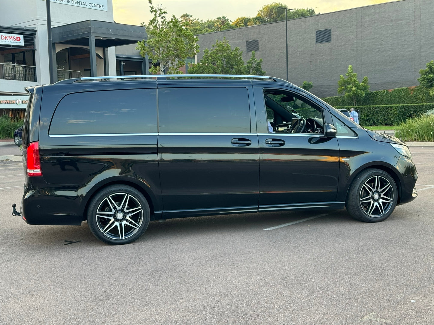 Mercedes-Benz V-Class2023