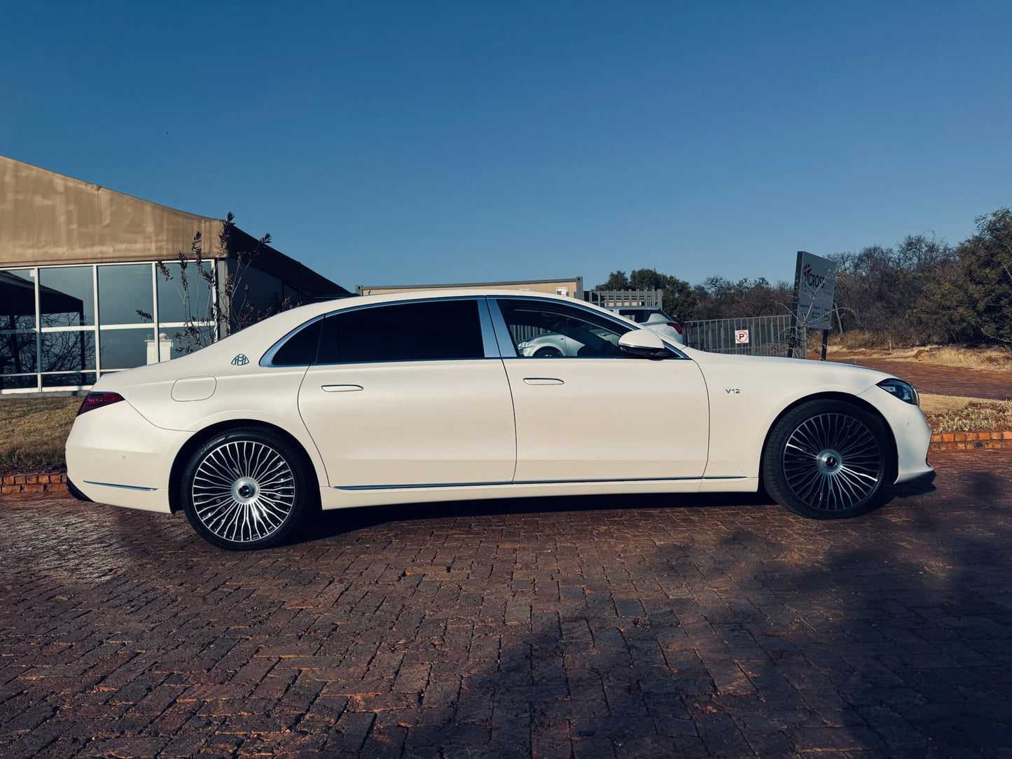 Mercedes-Maybach S680